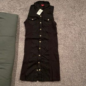 Brand new GUESS “Blaire” linen dress